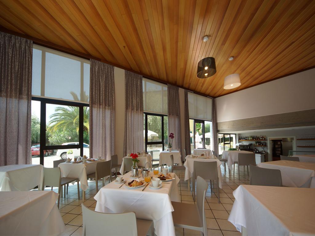 Hotel Saviola Sirmione Kültér fotó