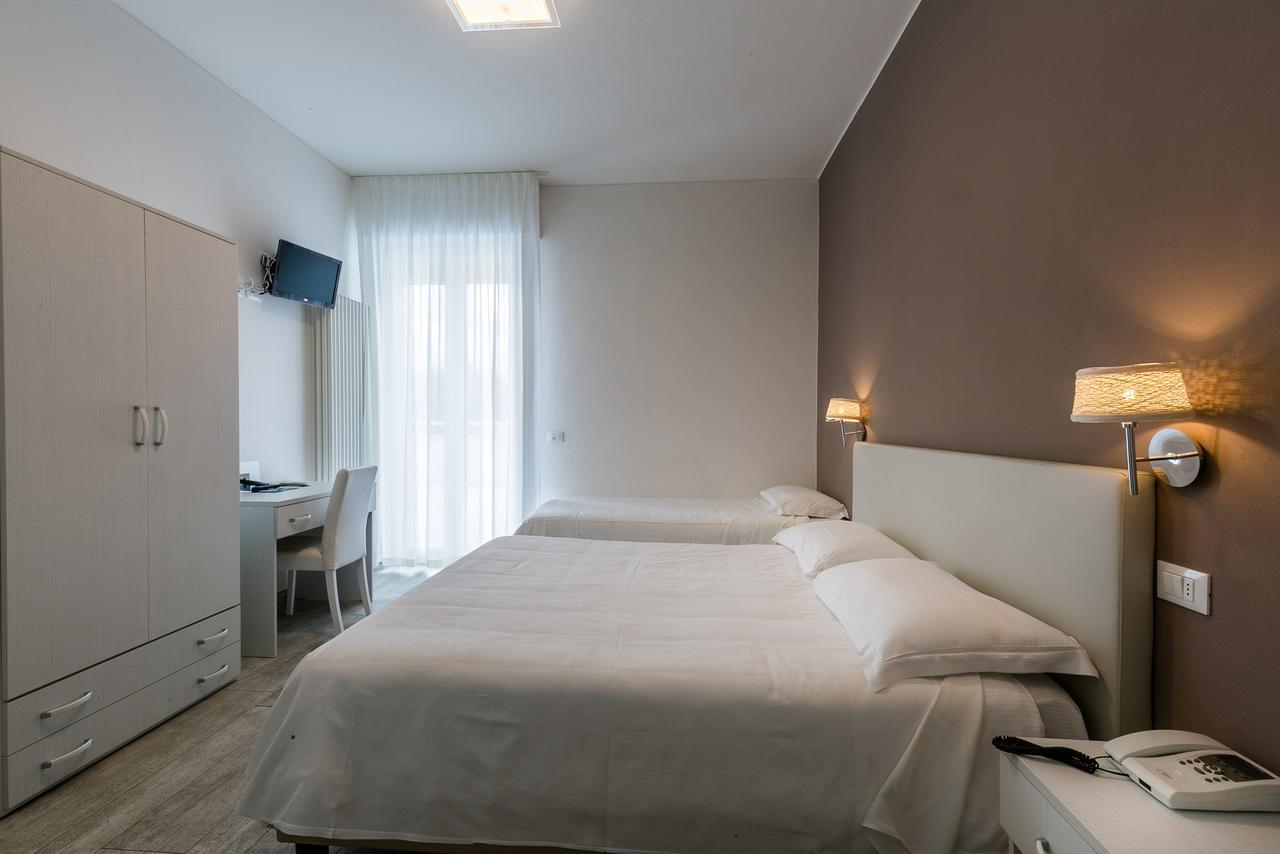 Hotel Saviola Sirmione Kültér fotó