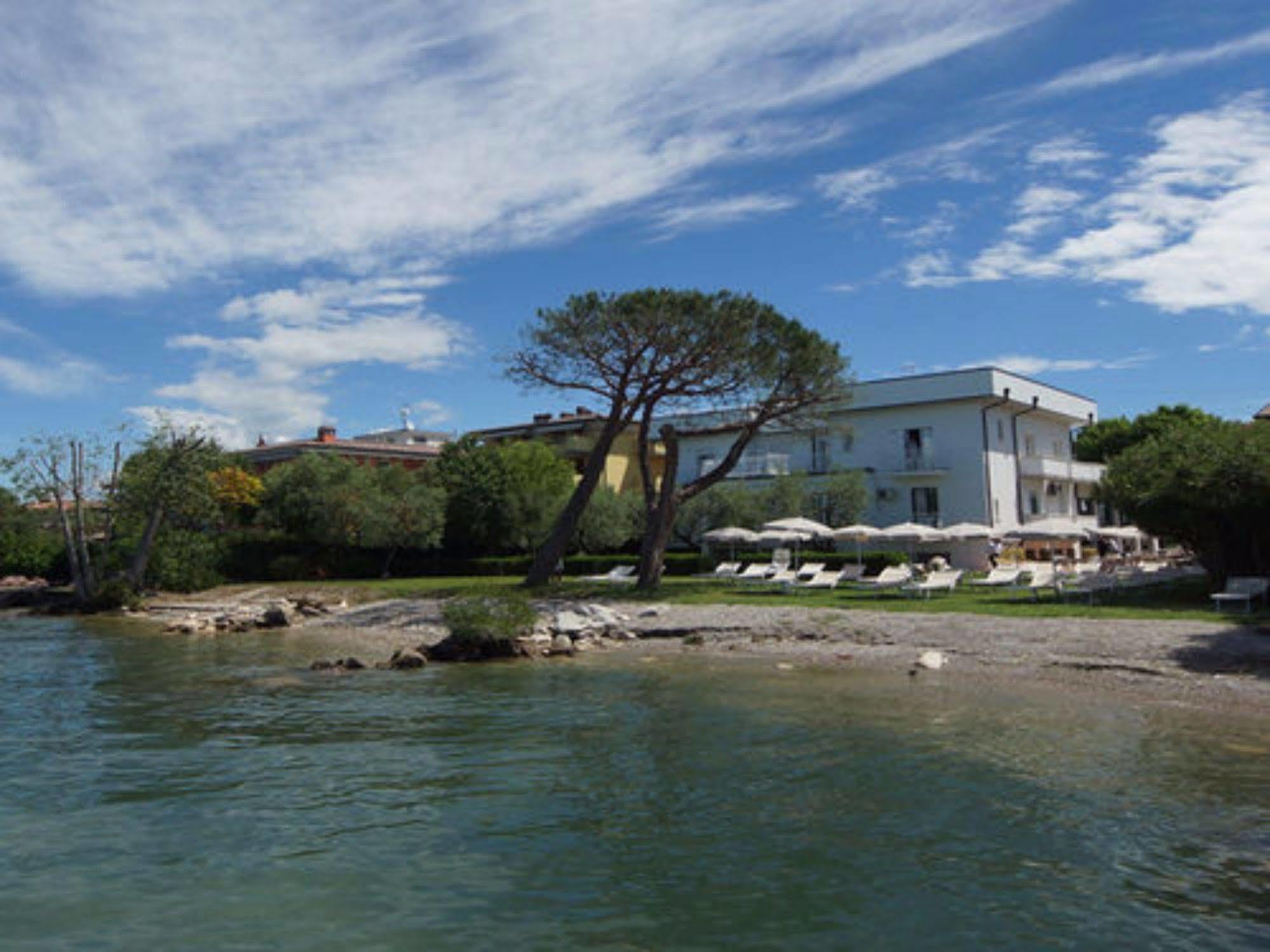 Hotel Saviola Sirmione Kültér fotó