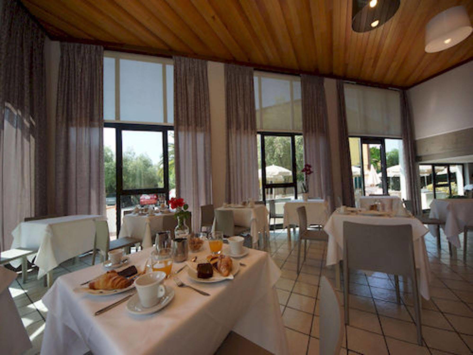 Hotel Saviola Sirmione Kültér fotó